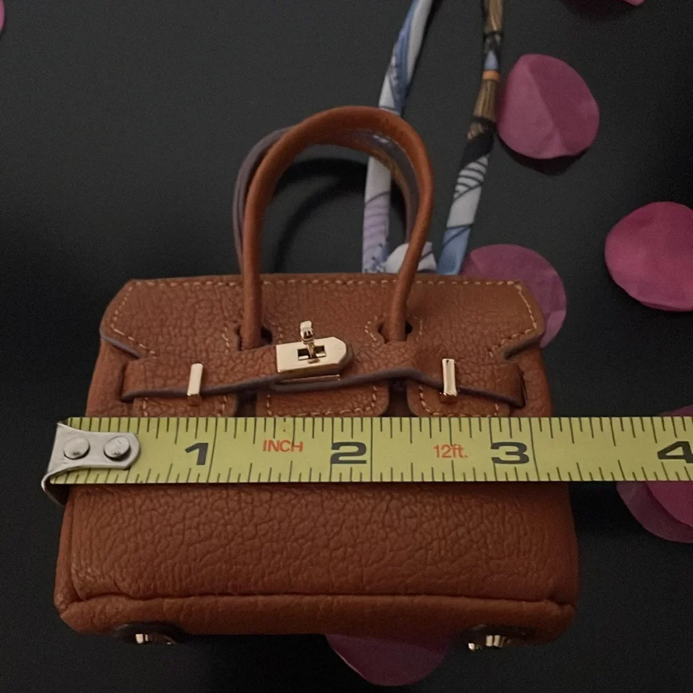 New Purse Charm, Air Pods Pro case - Picture 6 of 7